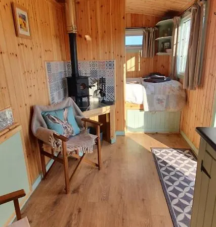 Fauld O Wheat Shepherds Hut , Loch Ken ,Off Grid Castle Douglas Exterior photo